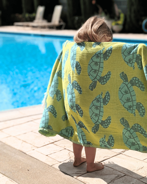 Alternative view of Turtle Walk Kids Towel