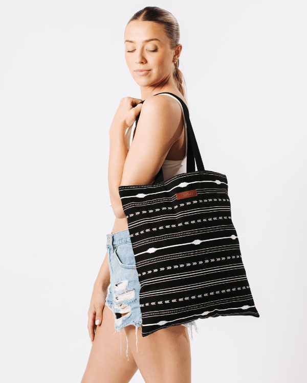 Santa Fe Beach Everyday Tote - Image 5