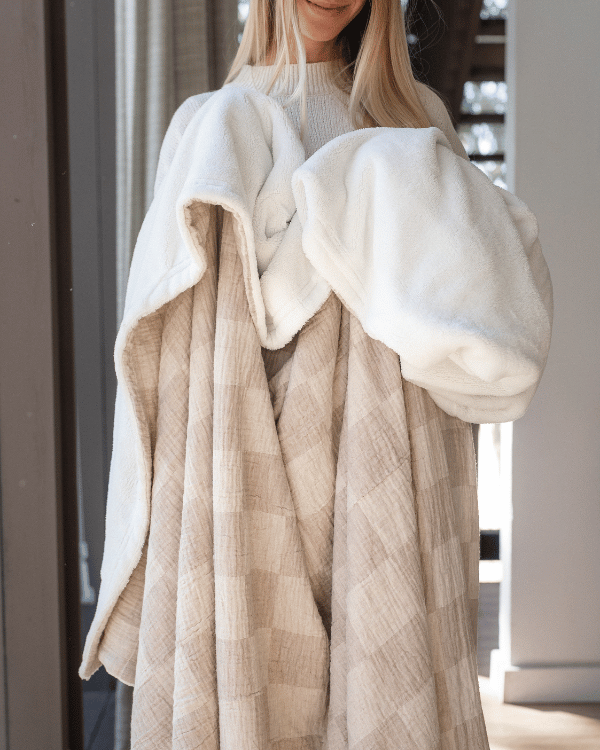 Cloud Checker Plush Blanket - Beige - Image 3
