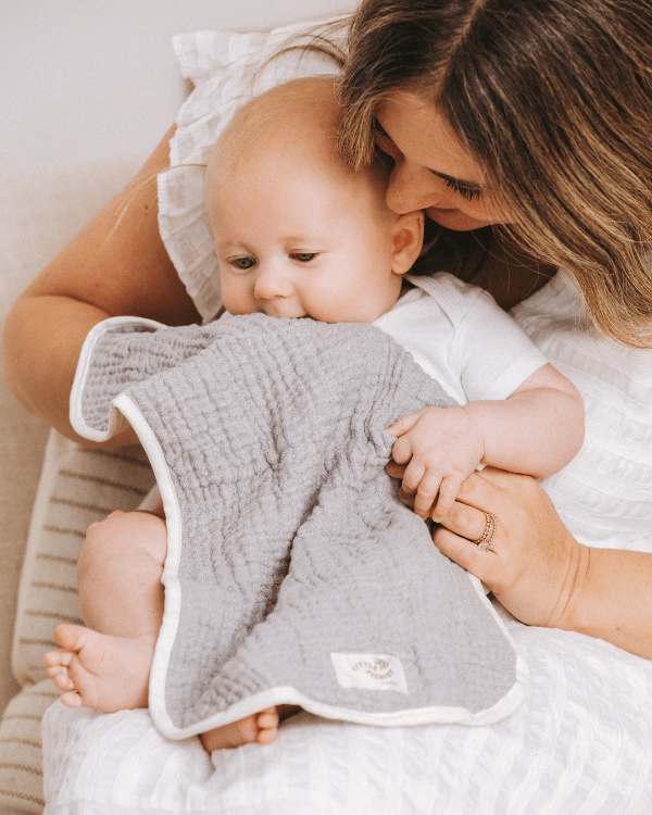 Little Fishies Gauze Burping Cloth Bundle - 3 Pack - Sage / Grey / Navy - Image 7
