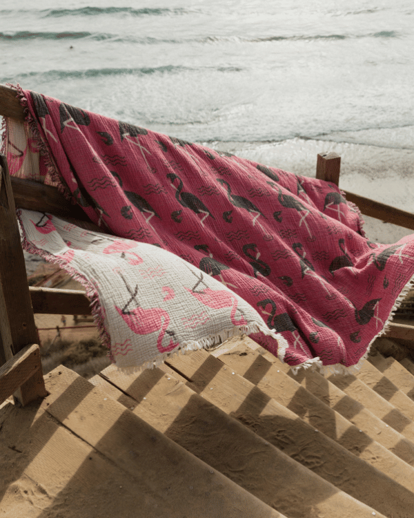 Flamingo - PARTY BLANKET - Image 4