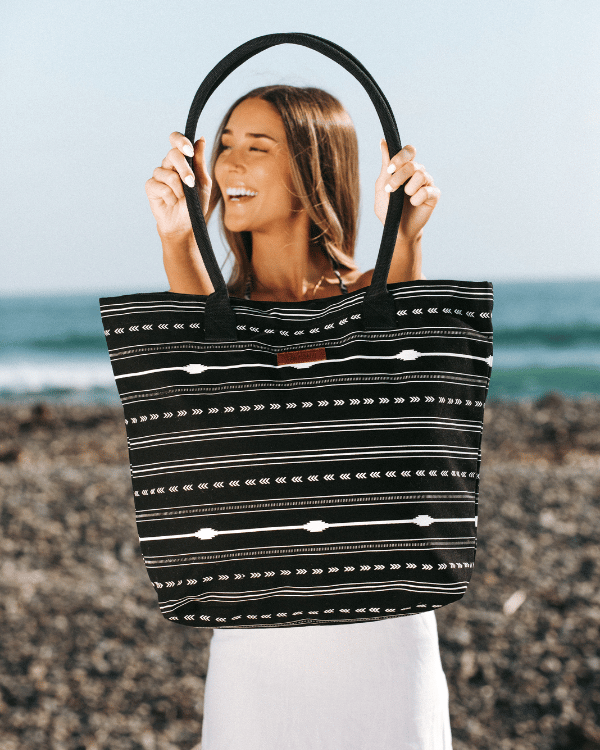 Alternative view of Santa Fe Beach Tote