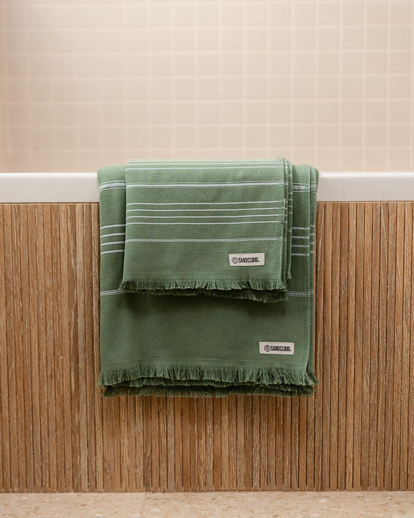Alternative view of Classic XL Bath Bundle - Hedge Green