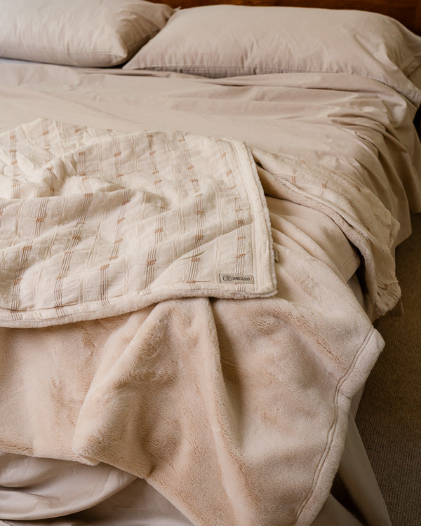 Cozy Texture Plush Blanket - Beige