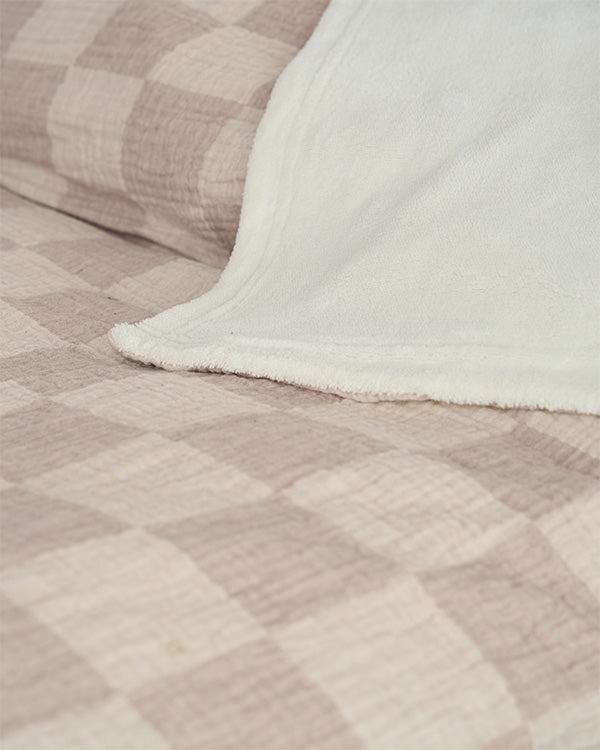 Cloud Checker Plush Blanket - Beige - Image 6