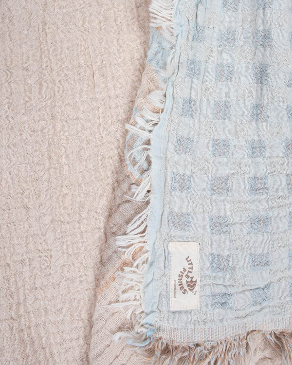 Choo-Choo Train Gauze Receiving Blanket Single with Pouch - Image 4