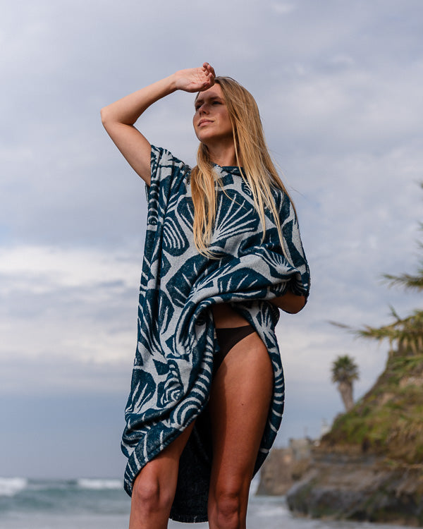 Shells Hooded Poncho - Image 3