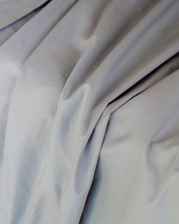 Alternative view of Signature Percale Solid Fitted Sheet Grey
