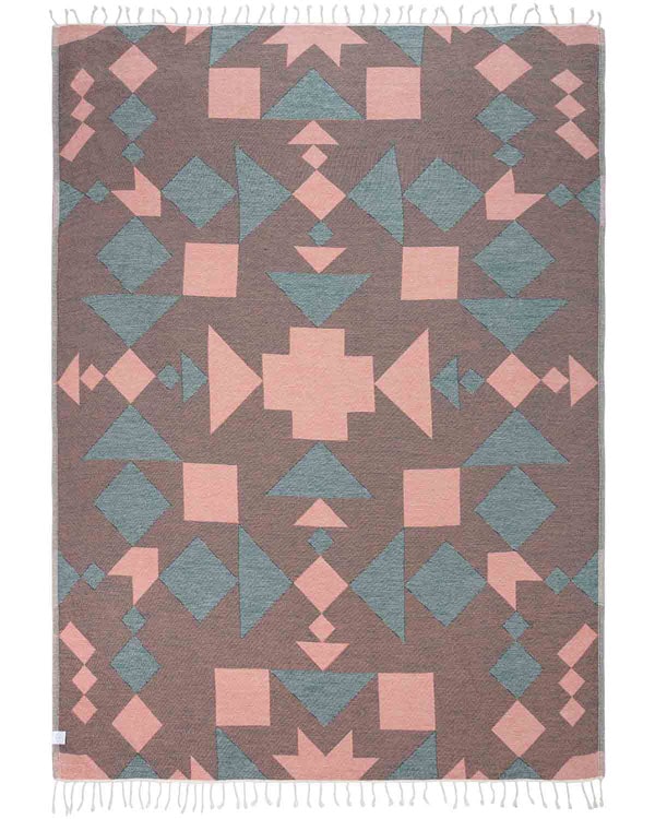 Alternative view of Mateo Blanket