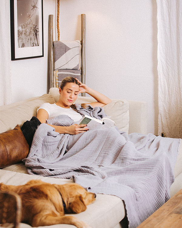 Lara Light Grey - PARTY BLANKET - Queen - Image 4