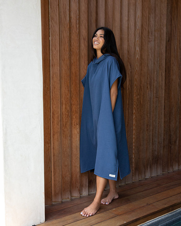 Terra Hooded Poncho Navy - Image 7